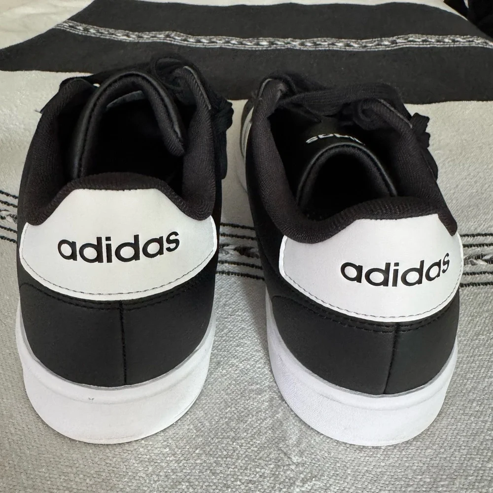 Adidas Grand Court Sneakers size 11.5 - Picture 3 of 4